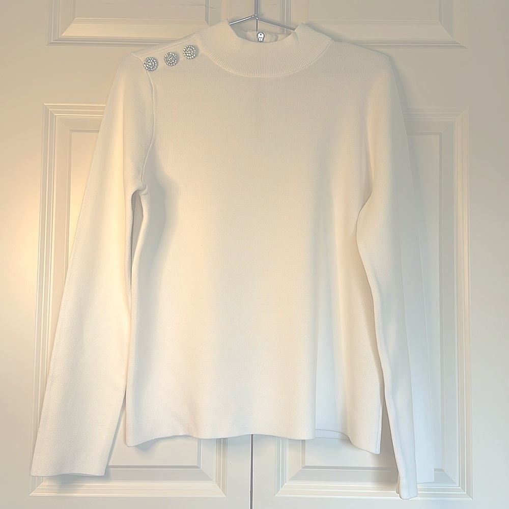 Eliza J mock knit sweater size x large white 3 rhinestone buttons zip back